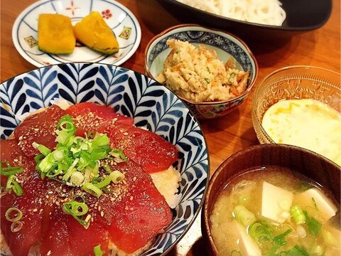 マグロの漬け丼